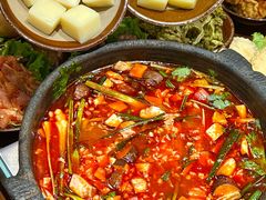 -黔有有贵州酸汤夺夺粉火锅(五味十字店)
