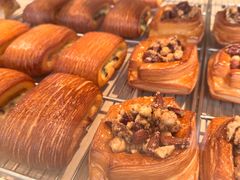 -VERIE BAKEHOUSE