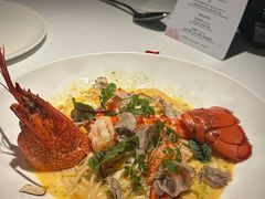 -弦月窗LUNETTE BY AMANDA(复兴路店)