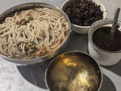 -正宗杨记普洱酸醋米线(总店)