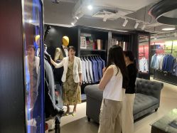 -BRANS PORO布朗斯伯勒西装高级定制·瑞璞西装(金陵店)