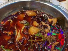 -晓彭肥肠鸡·泡椒鸡火锅(水木天地店)