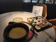 -妈妈故事米线(市府恒隆店)