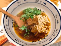 香辣牛肉面-肥叔锅贴(滨湖欣园店)