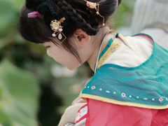 -翩若国风汉服体验馆