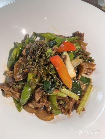「宴•遇琼肴创意菜」这家环境颜值均在线的餐厅真的很不