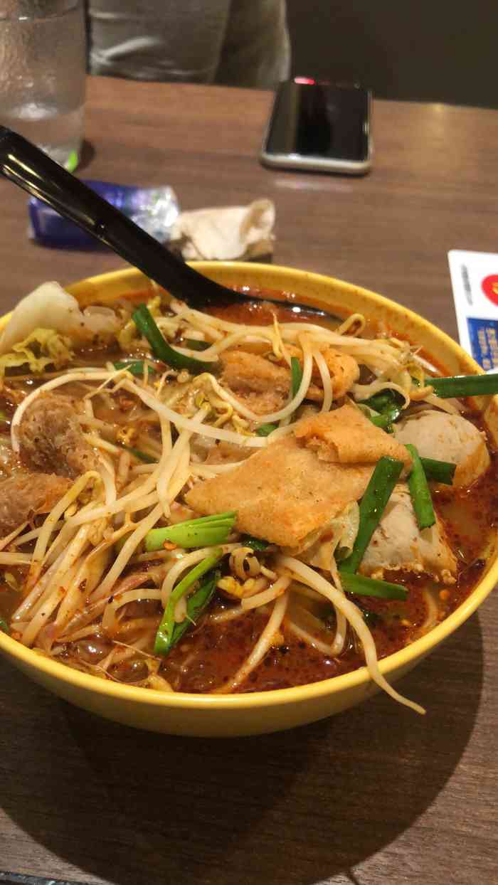 谭仔三哥米线-"上一次来香港一个香港本地盆友特地来我们来.