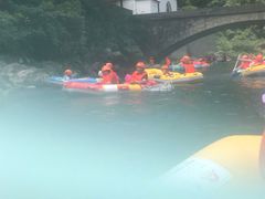 -安吉龙王山峡谷漂流