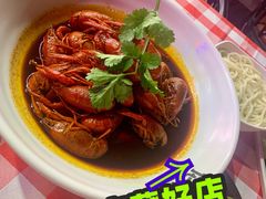 -龙巢盱眙龙虾·鸡煲·烧烤宵夜(坪洲店)