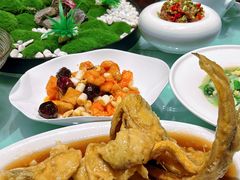 -湖畔鲁菜·二十年老字号餐厅(大明湖店)