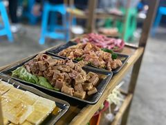 -彝人部落火盆烧烤(原内环足球场店)