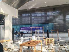 -上海跨国采购会展中心