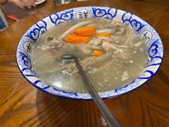 手抓羊肉-新疆狼爷烤肉(宋庄店)