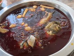 -忘情水鱼头·鲜鱼火锅(滨江中路店)