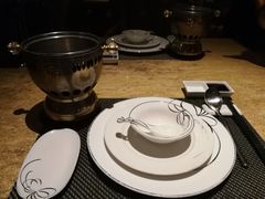 -雍和会海鲜姿造自助(湖东路店)