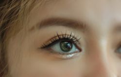 -红馆妆造(中央大街店)