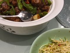 -海派美食·家宴海鲜青岛菜·石锅鲽鱼头(东方城店)