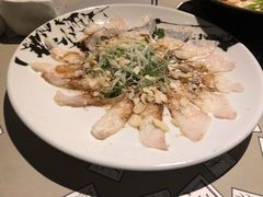 薄切鲜鱼片-穹六人间 people 6(岳阳路店)
