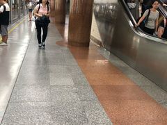 -公园前(地铁站)