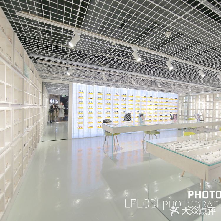 百元凹造型的秘密武器！眼镜店