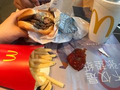 -麦当劳(哈西万达店)