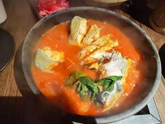 酸汤鱼-毛辣果·酸
