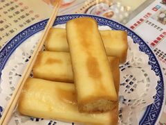 金牌炸牛奶-广信牛奶甜品世家(台东店)