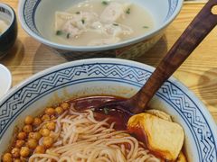 -魔都三兄弟酸辣粉·蘸卤炸串(虹桥万科店)