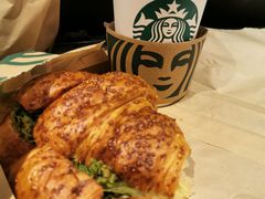 -星巴克(浦东机场T2到达店)