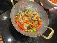 -川流不息·地道川菜·小龙虾(新松江路店)
