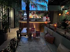 -SHADOWS•Bistro&Eatery(安福路店)