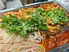-在巷子里的烤肉店·螺蛳粉烤鱼·牛蛙(和美城店)