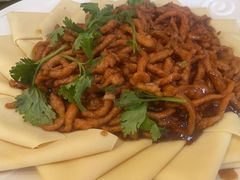 -鑫渔港海鲜本地菜·山海关浑锅(东戴河店)