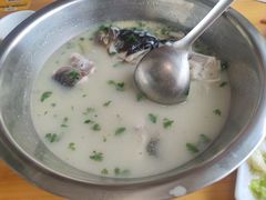 -美顺香食府鱼头老店(雪野湖店)