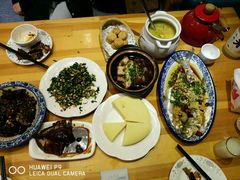 -乌镇那一年小院主题餐厅(甘泉西路店)