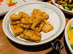 -云海肴·汽锅鸡·云南菜(天山百盛优客店)