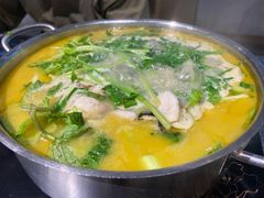黔北泡椒鱼火锅-泉味道贵州厨房(三里河店)