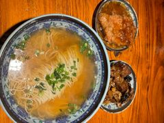 -老外婆本帮面(塔城路店)