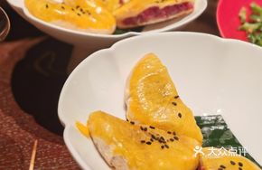 Freshly Baked Rose Goose Fat Flower Cake
