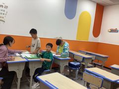 -昂立青少儿成长中心(宝山万达校区)