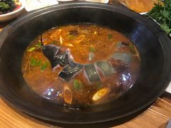 -咱屯子铁锅炖直营店(保利店)