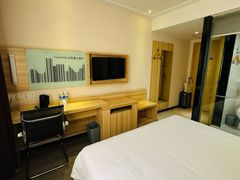 -城市便捷酒店(武汉万象城北湖正街店)