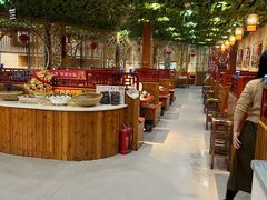 -袁小二大东北铁锅炖(吉祥村总部)