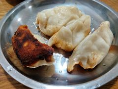 -黄阿姨锅贴大王(万航渡路店)