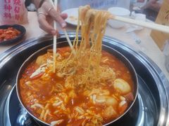 -三清洞摩西韩式年糕火锅(威高广场店)