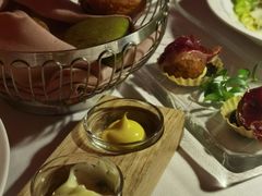 -Kathleen's Waitan 凯圣琳江景西餐厅(外滩店)