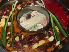 -周幺妹重庆老火锅(银泰城总店)