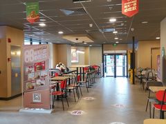 大堂-麦当劳(季平店)