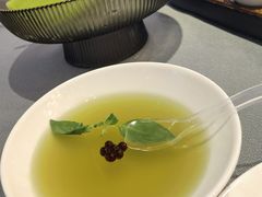 荆芥配意大利醋鱼籽-阿庄新豫菜(航海东路店)