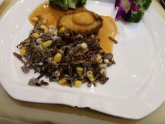 -雍景湾大酒楼(怡翠花园店)